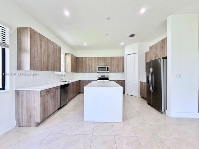 Building Photo - 5028 Gambero Wy