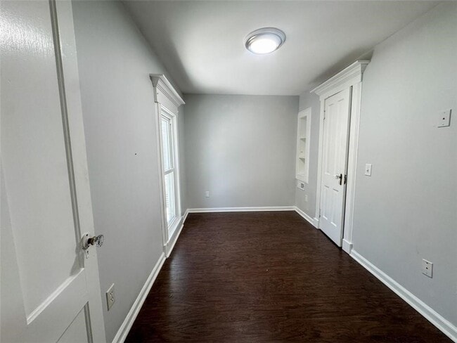 Building Photo - 41 W Buffalo St