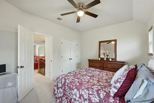 Building Photo - 1802 Misty Ridge