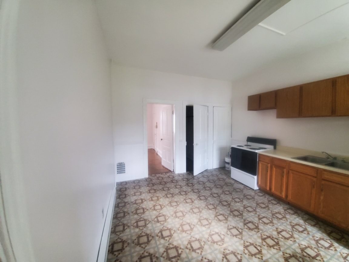 Building Photo - 25 S Locust St