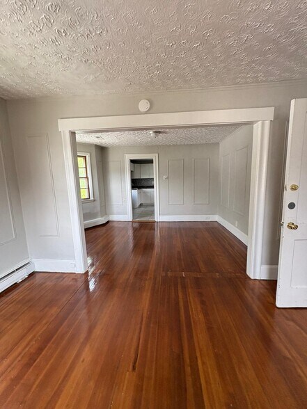 Primary Photo - 93 Wharton Pl