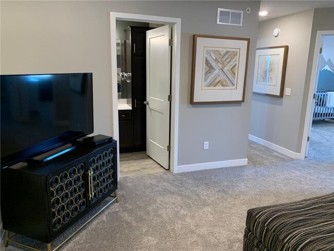 Building Photo - 4825 Martingale Dr