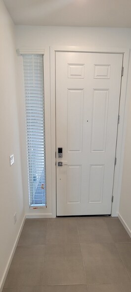 Building Photo - 20200 W Rancho Dr