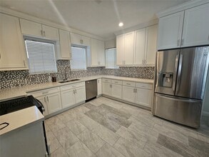 Building Photo - 2312 Blodgett St