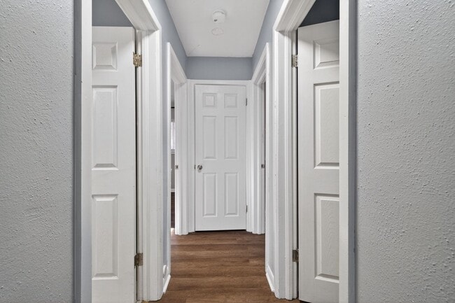 Building Photo - 4713 Clintwood Dr