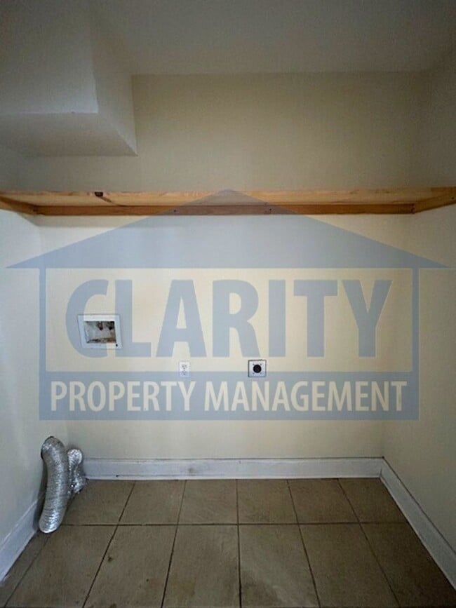 Building Photo - 2209 Old Harrison Pike NW