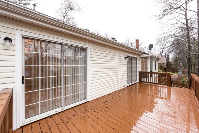 Building Photo - Wonderful 3BD/2BA Open Concept Ranch Home!