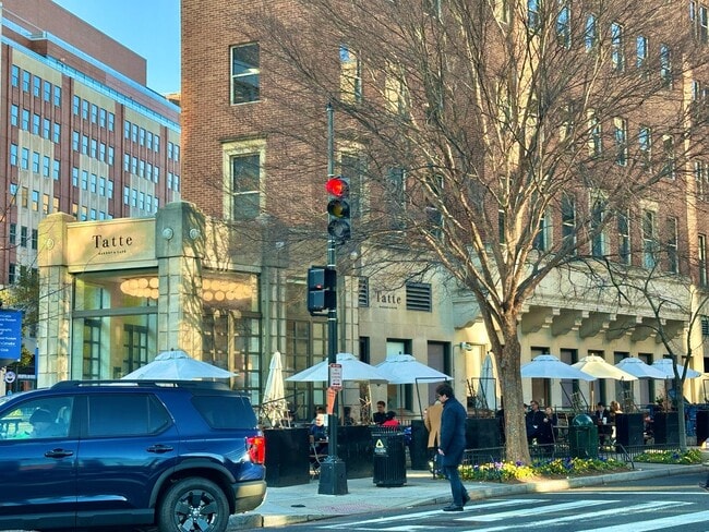 Building Photo - Dupont's Pulchritudinous Palladium 1 bedroom Condo w/ Balcony & Pool. All utilities included.