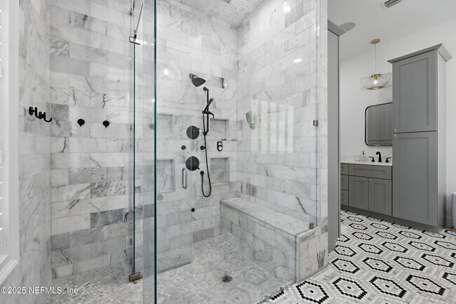 Building Photo - 24601 Deer Trace Dr