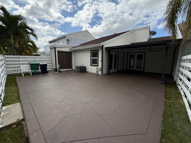 Building Photo - 14404 SW 142nd Ct