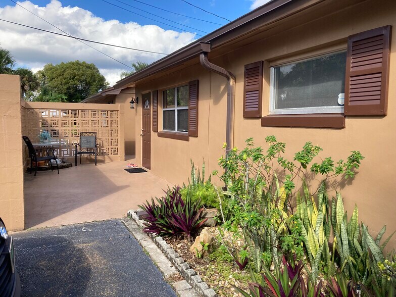 Building Photo - 405 F St