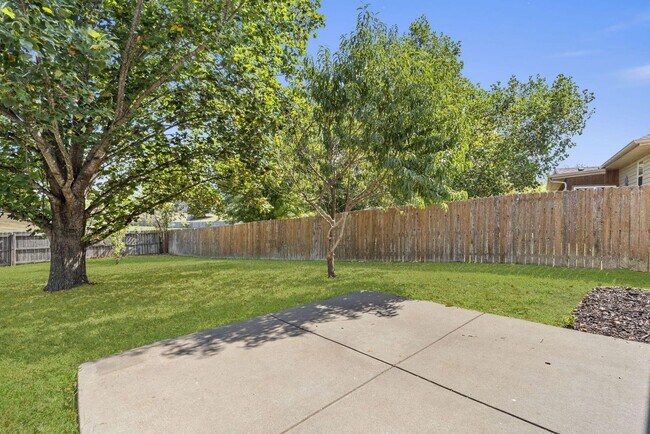 Building Photo - Newly Remodeled! | 4 Bedroom | 2 Bathroom ...