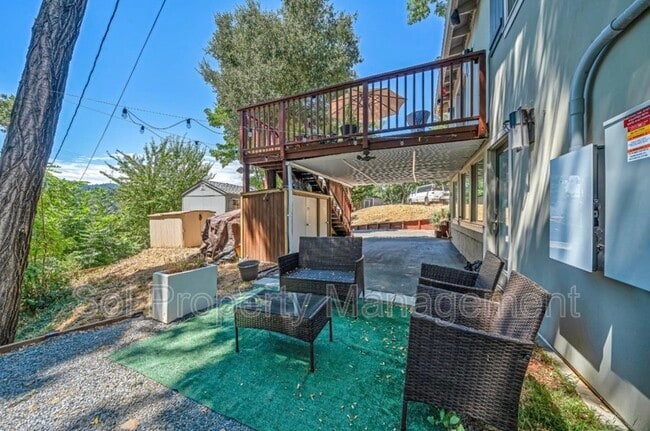 Building Photo - 20800 Locust Dr