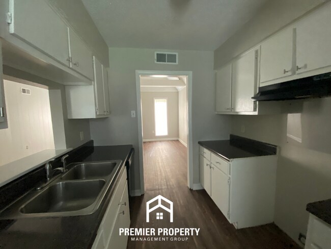 Building Photo - Millington Charm | 3BR/2BA with High Vaulted Ceilings & Rustic Fireplace