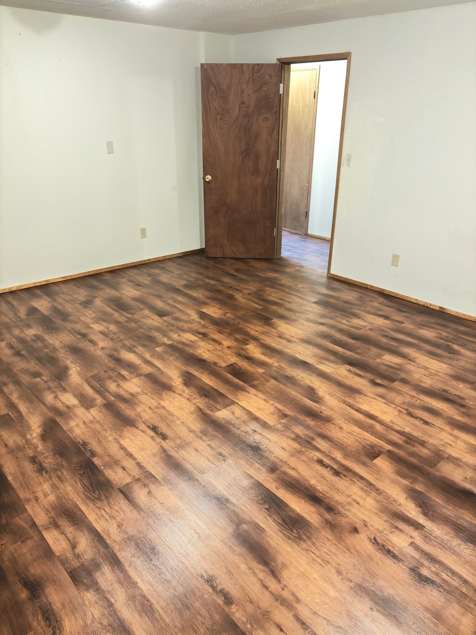 Building Photo - 6200 Forest Ridge Dr