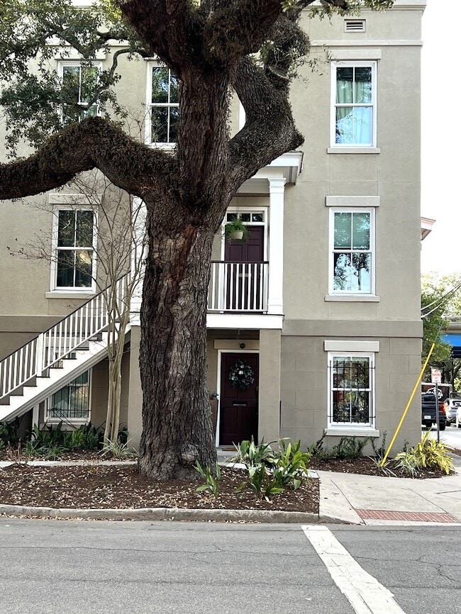 Building Photo - 429 Montgomery St