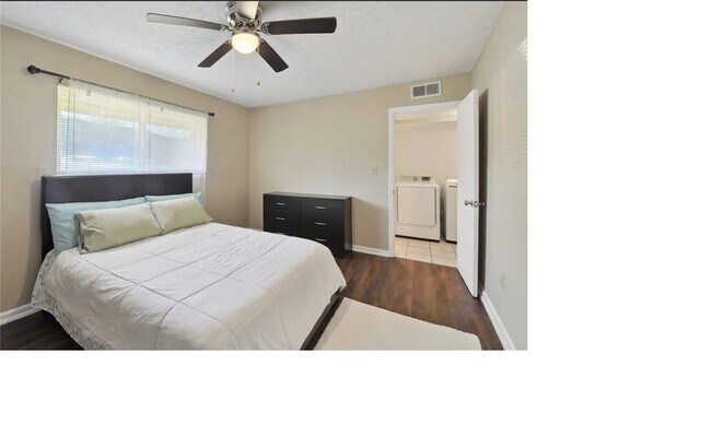 Building Photo - 144 Scandia Cir