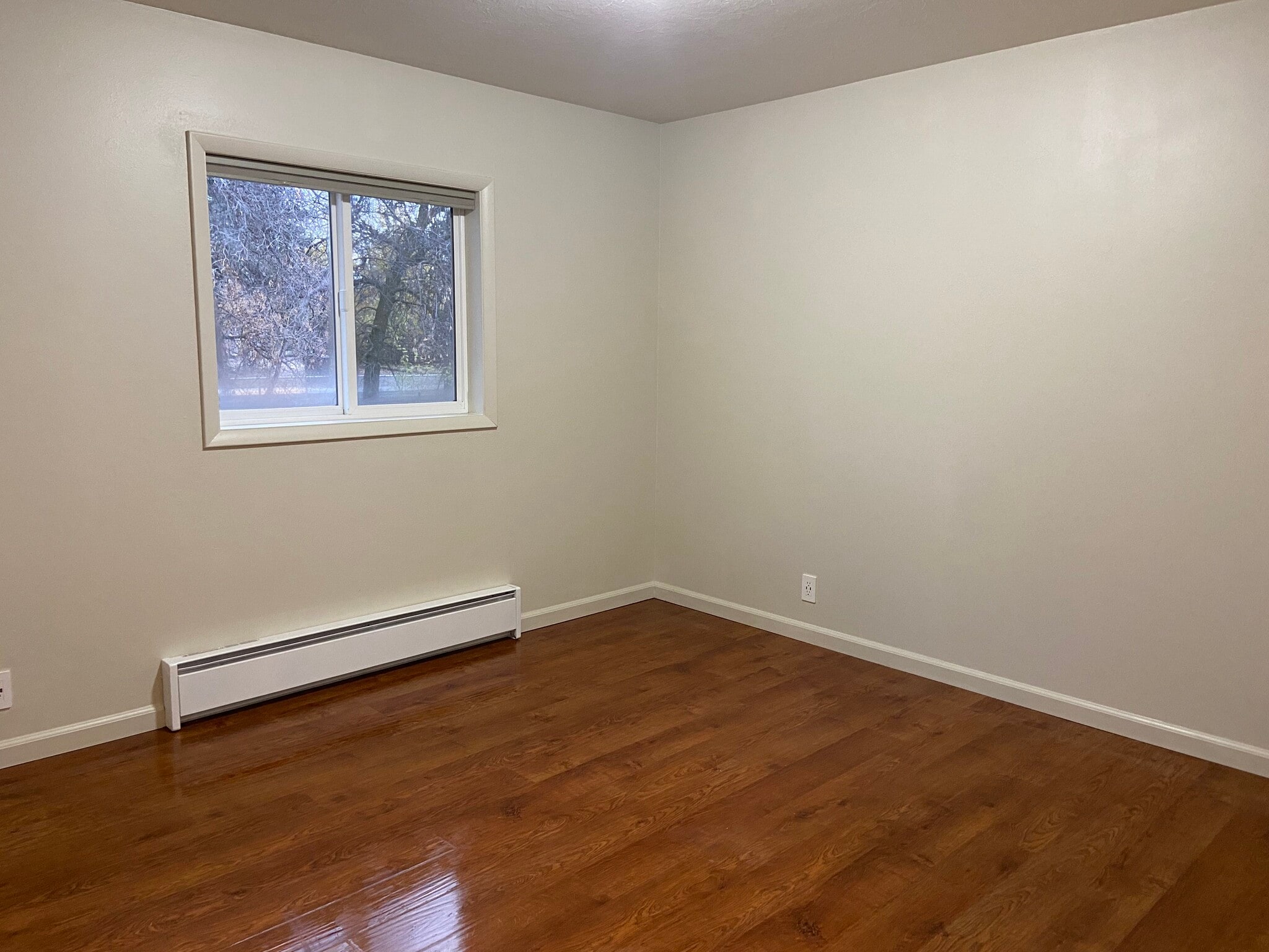 Bedroom 1 - 501 N Rouse Ave