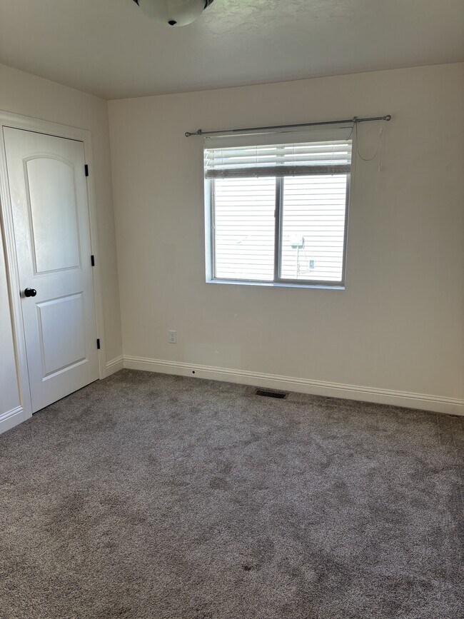 Building Photo - 4261 Liberty Dr