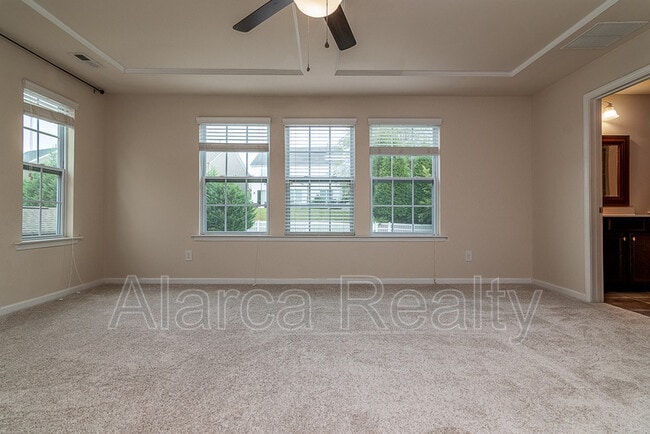 Building Photo - 127 Blossom Ridge Dr