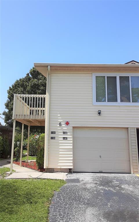 Building Photo - 1101 Spring Meadow Dr