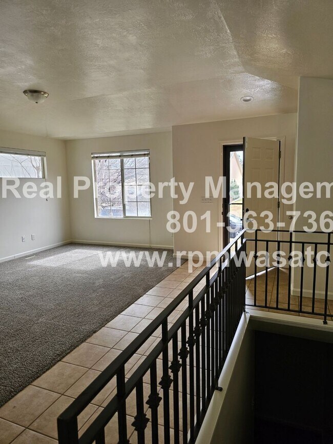 Building Photo - Come Check Out This Newly Updated 5 Bedroom 3 bathroom Home in South Jordan!