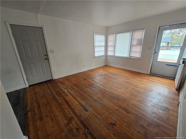 Building Photo - 206 S 7th St