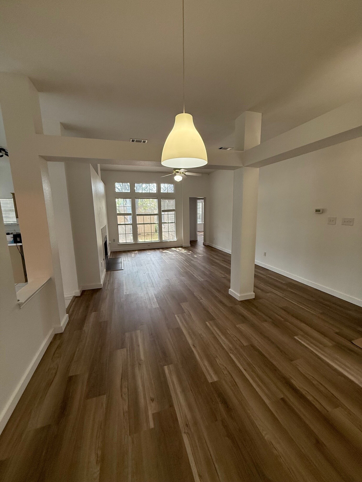 Building Photo - 1608 Parkwood Dr