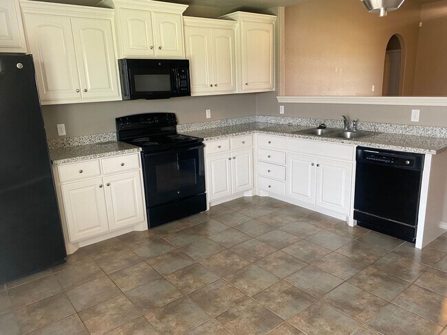 Building Photo - 3 bed 2 bath - Frenship ISD