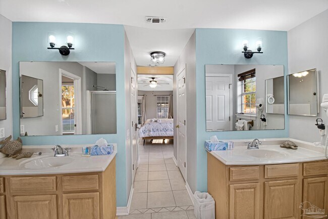 Building Photo - 1675 Winding Shore Dr