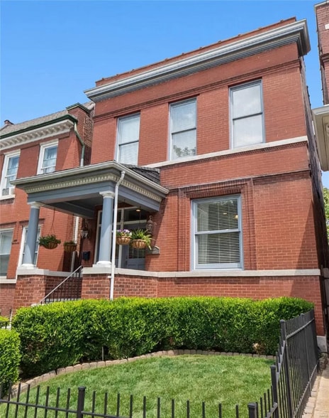 Building Photo - 2633 Armand Pl