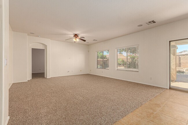Building Photo - Chandler 4 Bedroom - 2.5 Bathroom with Pri...