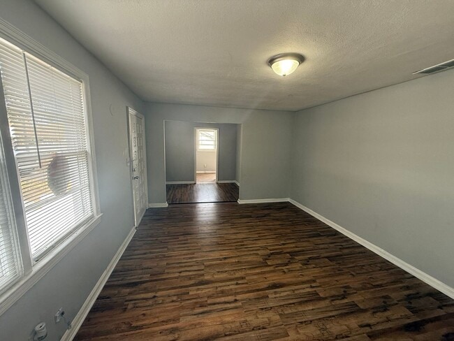 Building Photo - **AVAILABLE NOW** 2 or 3 Bedroom / 1 Bathroom Home for Rent in Columbus, GA***