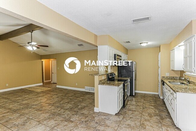 Building Photo - 3 Bedroom Pet-Friendly Home in Watauga, TX with Main Street Renewal