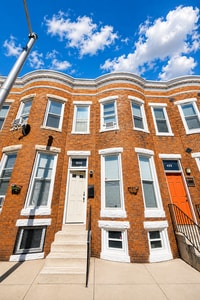 Building Photo - 450 E Lorraine Ave