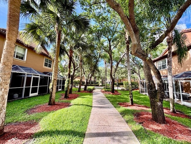 Building Photo - 1498 Barcelona Way