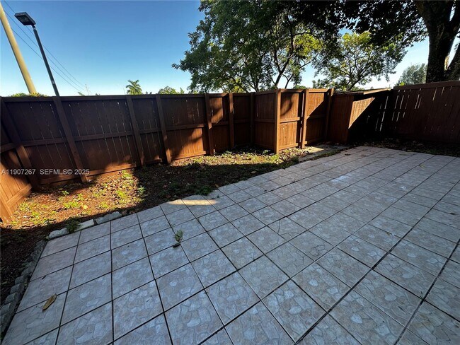 Building Photo - 6201 SW 116th Pl