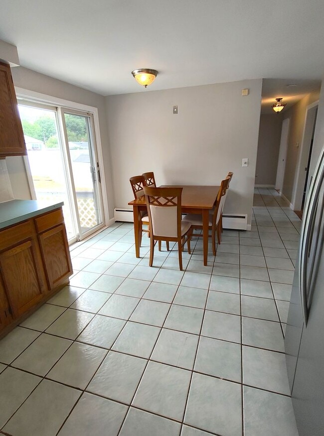 Building Photo - **West Warwick/Cowesett Single Family - $2...