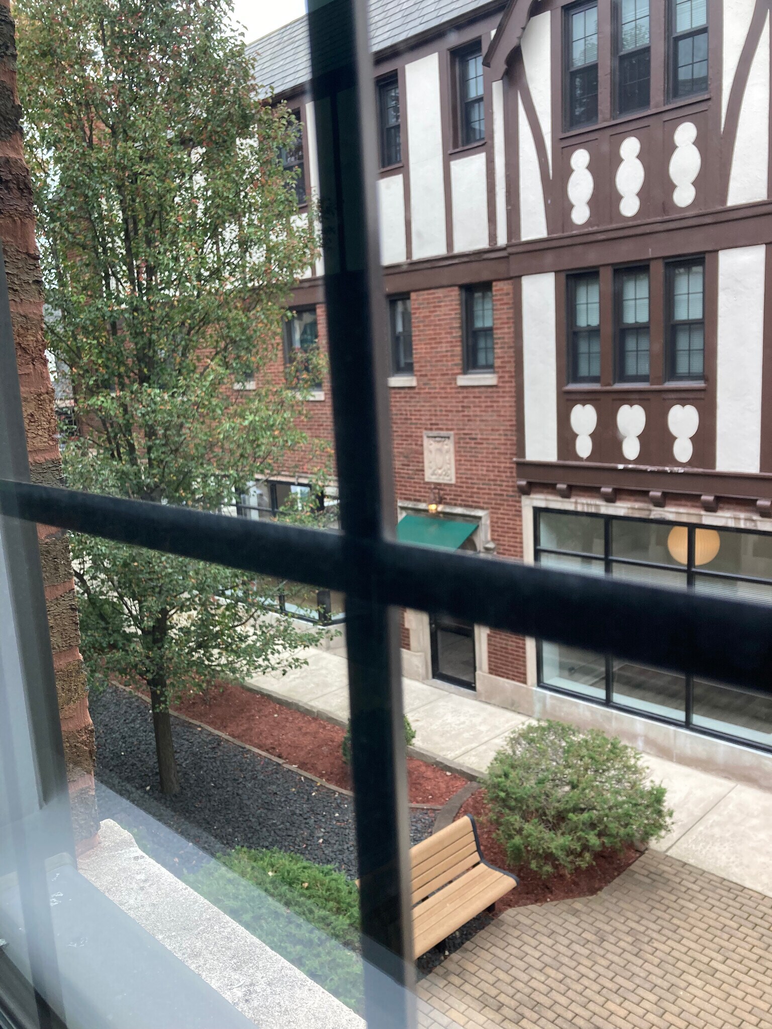 Building Photo - 894 Green Bay Rd