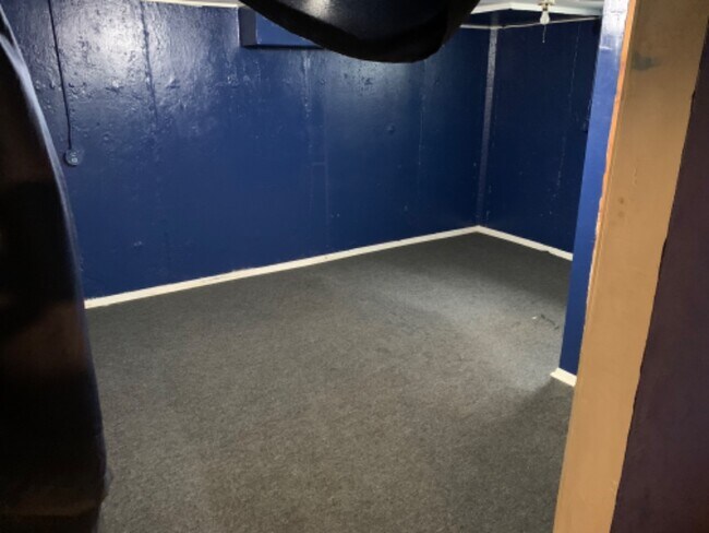 Building Photo - 9871 E Clements Cir