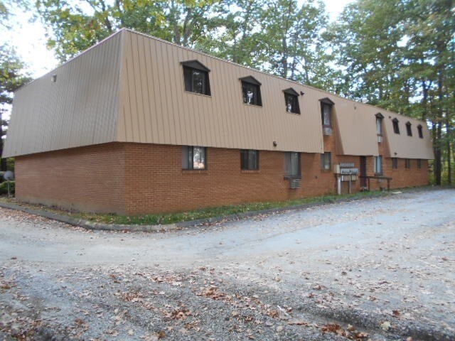 Building Photo - 1221 Leatherwood Dr