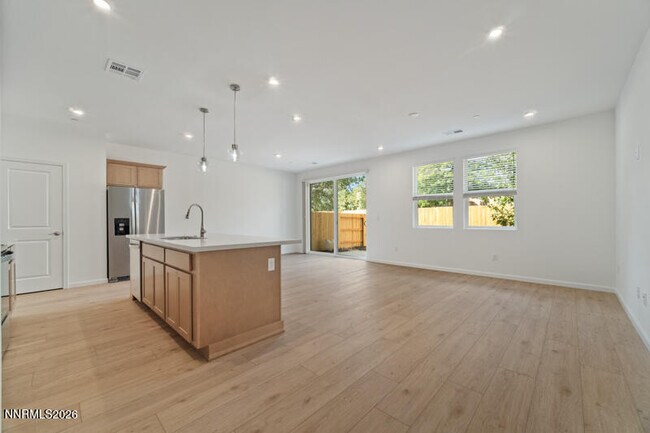 Building Photo - 2610 Deweese Lp