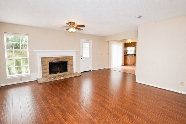 Building Photo - 3331 Oak Branch Ln