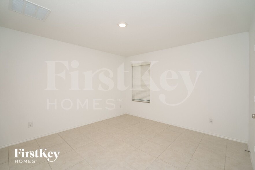 Building Photo - 14841 Firerock Rd