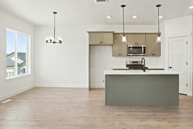 Building Photo - 4752 Heartwood Rd