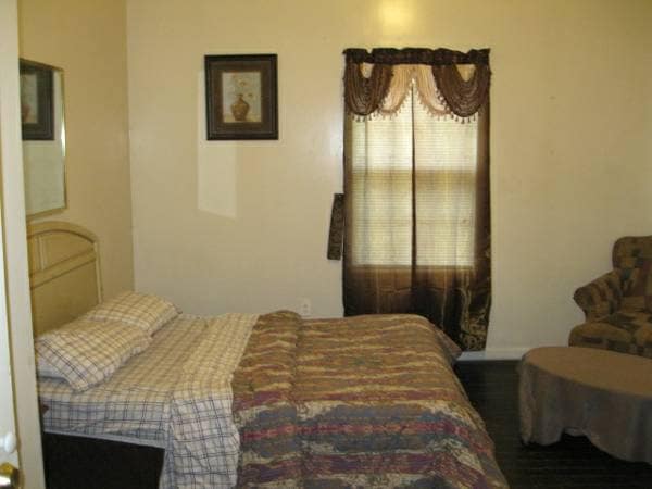 Building Photo - Fully Furnished Rooms For Rent