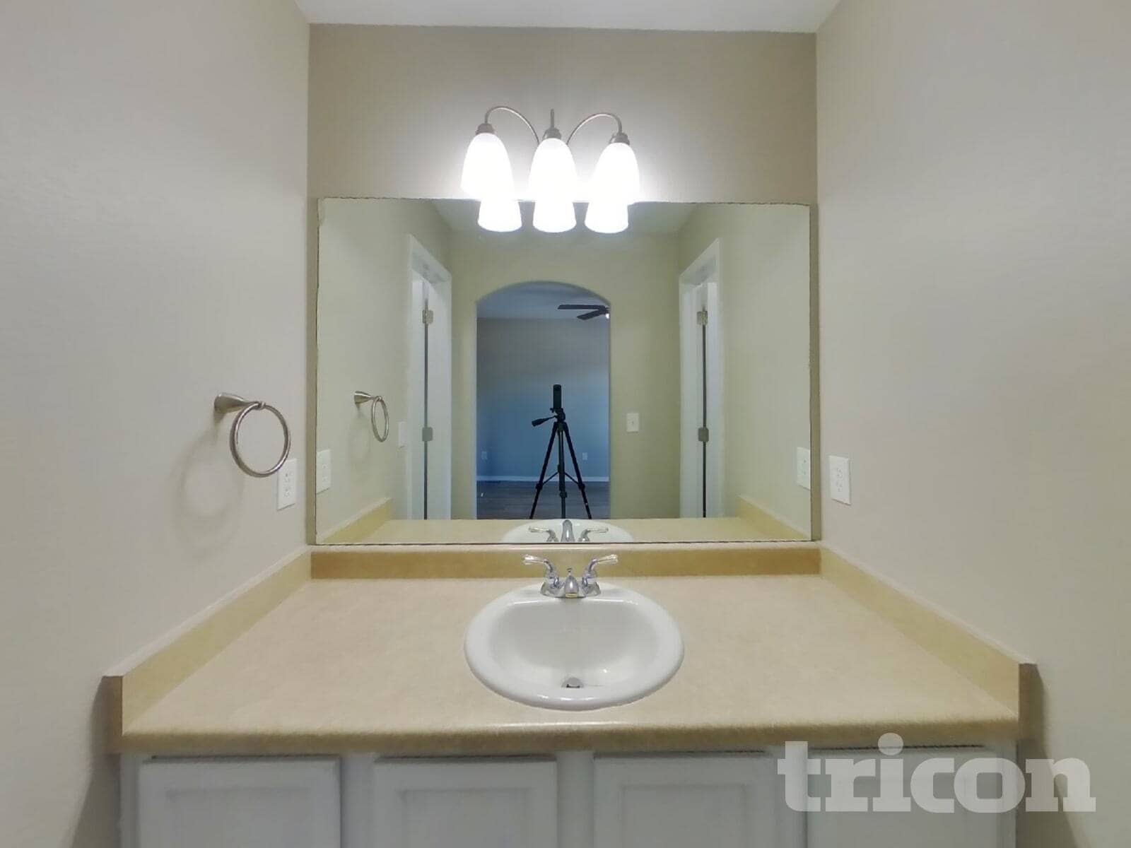 Building Photo - 652 Hailey Glenn View