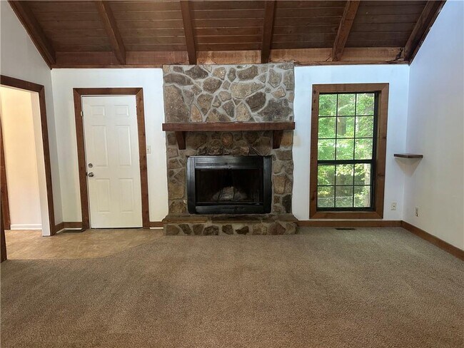 Building Photo - 330 Homestead Cir NW