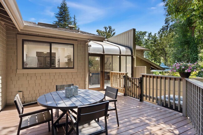 Building Photo - Single Level Luxury Home in Carmichael