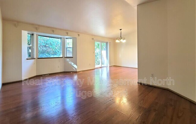 Building Photo - 5953 Grove St